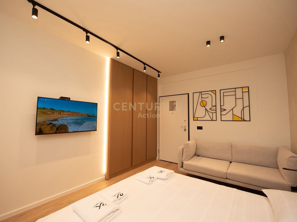 Apartamento 1+1 y 1 estudio en lungomare, Vlorë | 117 m²!