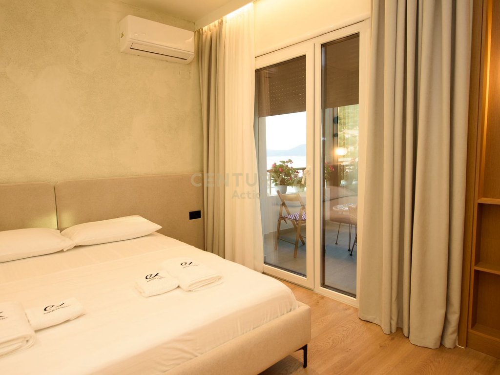 Apartamento 1+1 y 1 estudio en lungomare, Vlorë | 117 m²!