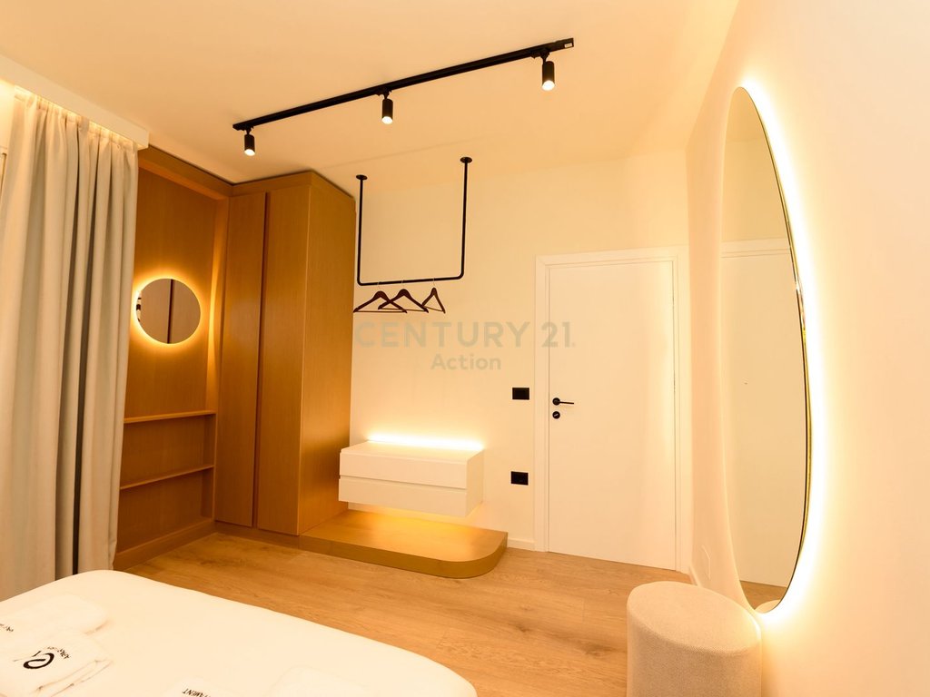 Apartamento 1+1 y 1 estudio en lungomare, Vlorë | 117 m²!