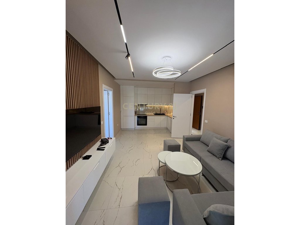 Apartamento 1+1 y 1 estudio en lungomare, Vlorë | 117 m²!