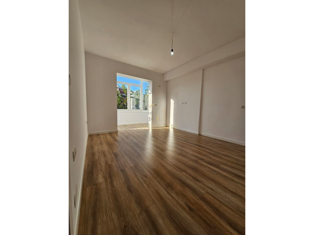 Apartamento 1+1 à venda na rruga e kavajës, Tirana