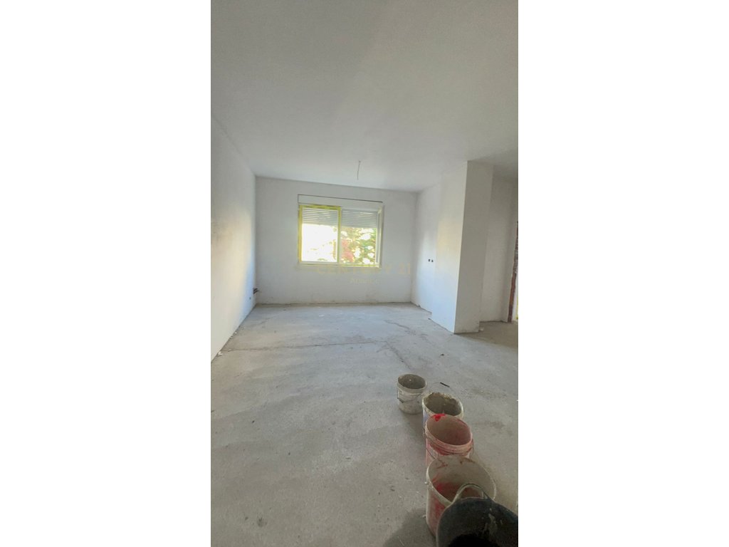 Appartement avec emplacement fantastique et vue sur la mer 1+1+balcon à vendre à golem, Durrës - 145 365| 88,1m²