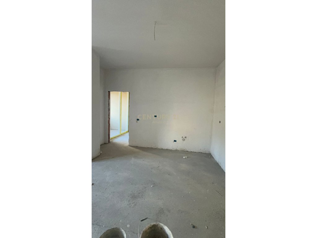 Appartement avec emplacement fantastique et vue sur la mer 1+1+balcon à vendre à golem, Durrës - 145 365| 88,1m²