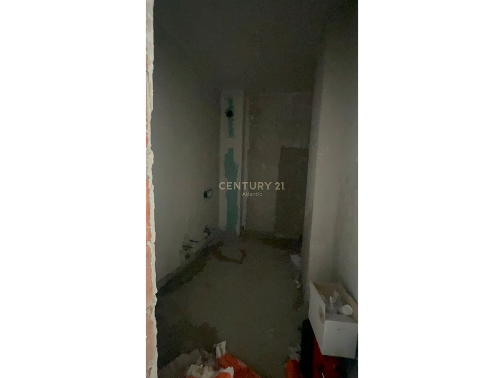 Appartement avec emplacement fantastique et vue sur la mer 1+1+balcon à vendre à golem, Durrës - 145 365| 88,1m²