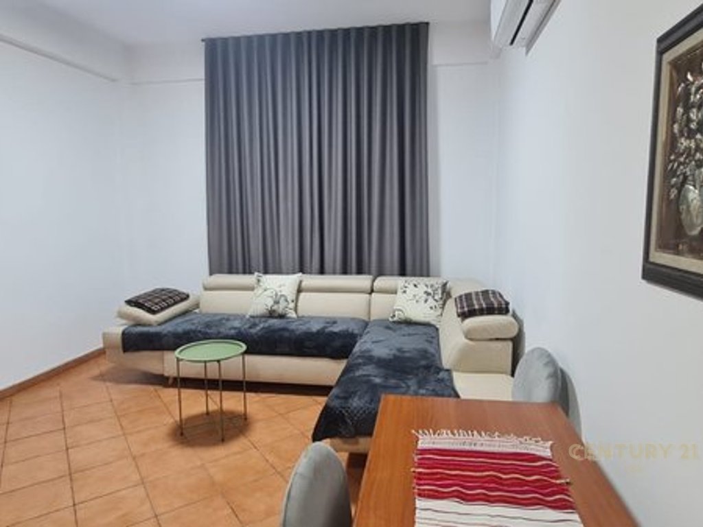 Appartement 1+1 à louer – Rue d'Elbasan