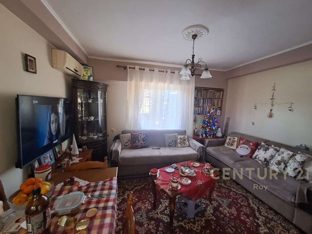 Se venden espacio comercial en el bulevar principal! (6)