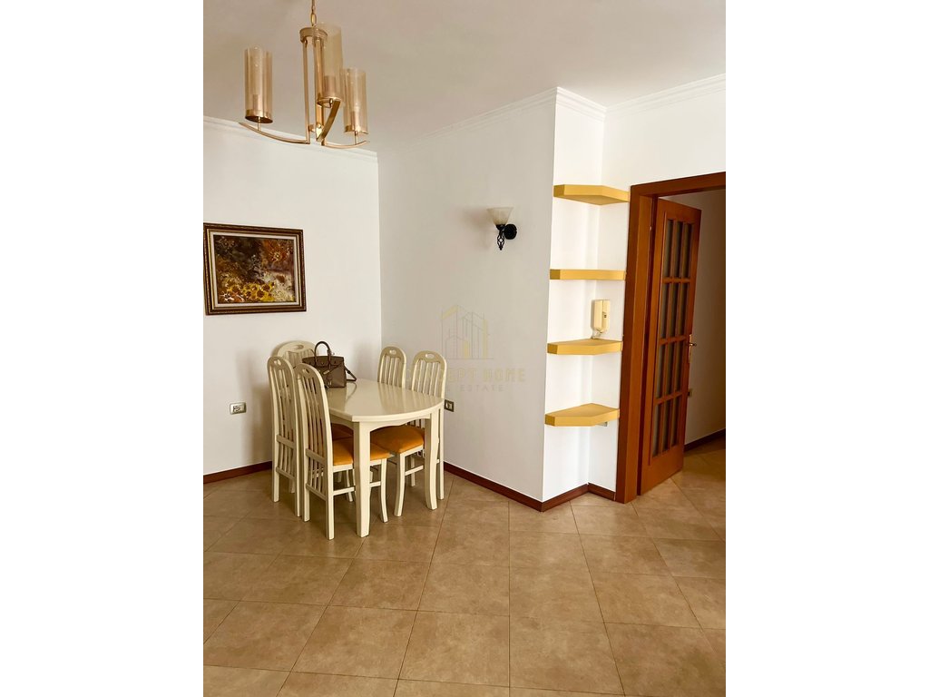 2+1 wohnung zur miete im stadtzentrum von Tirana