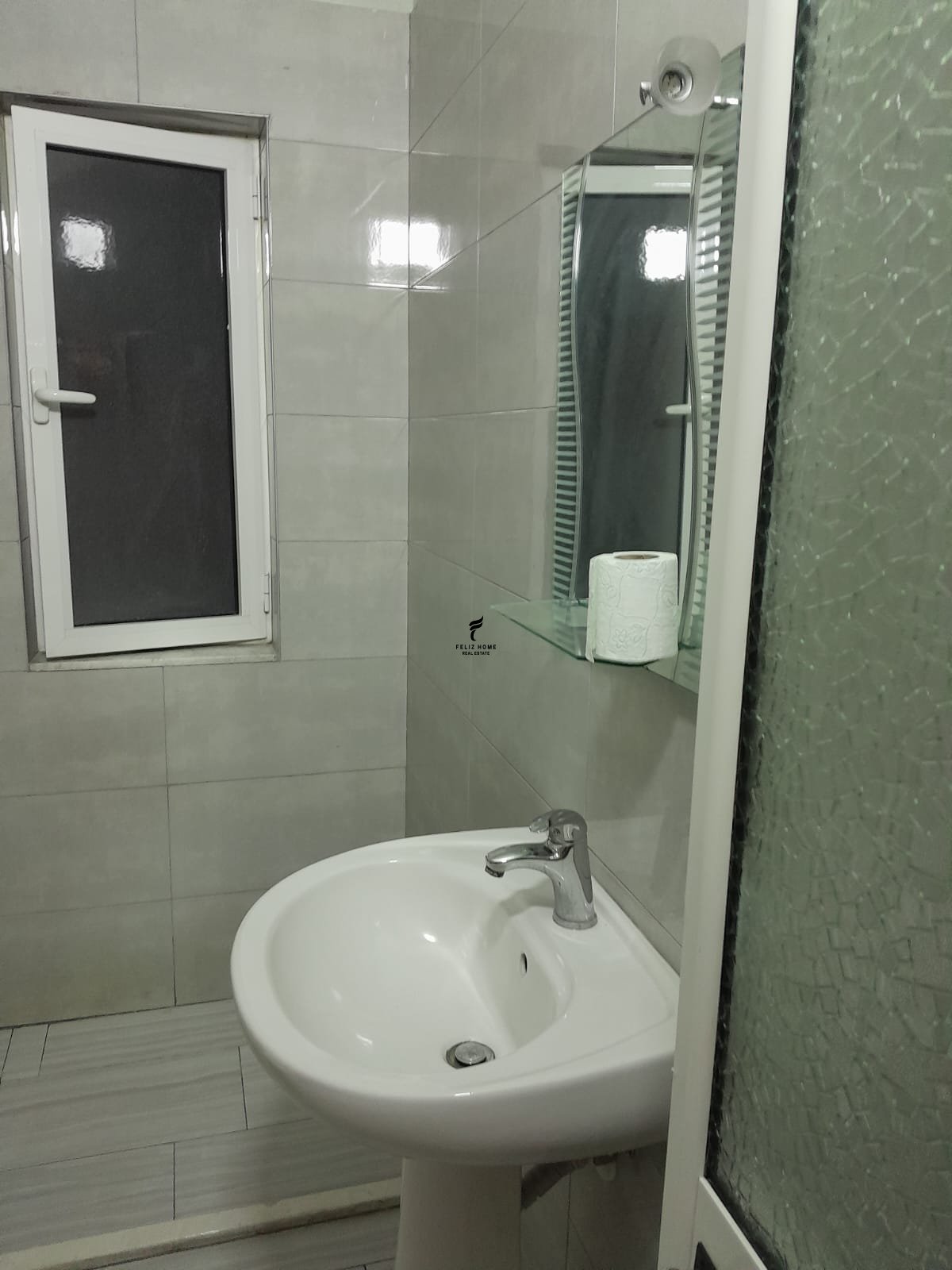 Apartament me qera 1+1 ruga bardhyl 40.000 leke