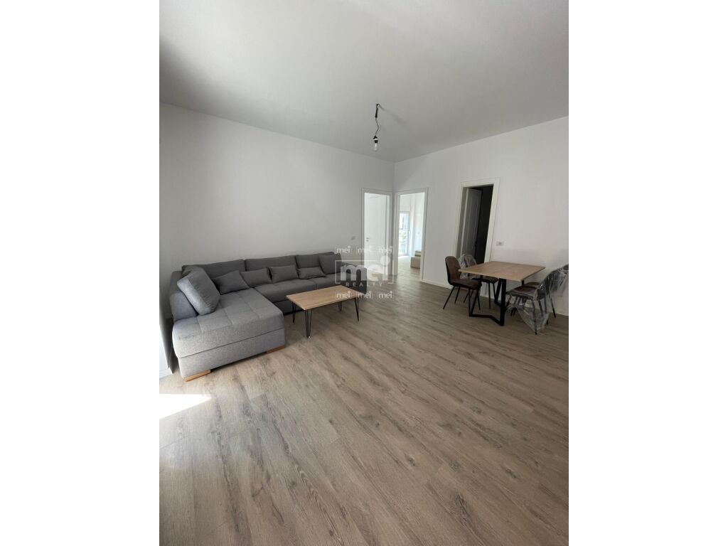 Apartment zu verkaufen 2+1 + parkplatz in der nähe des hotel majestic, shkembi i kavajes!