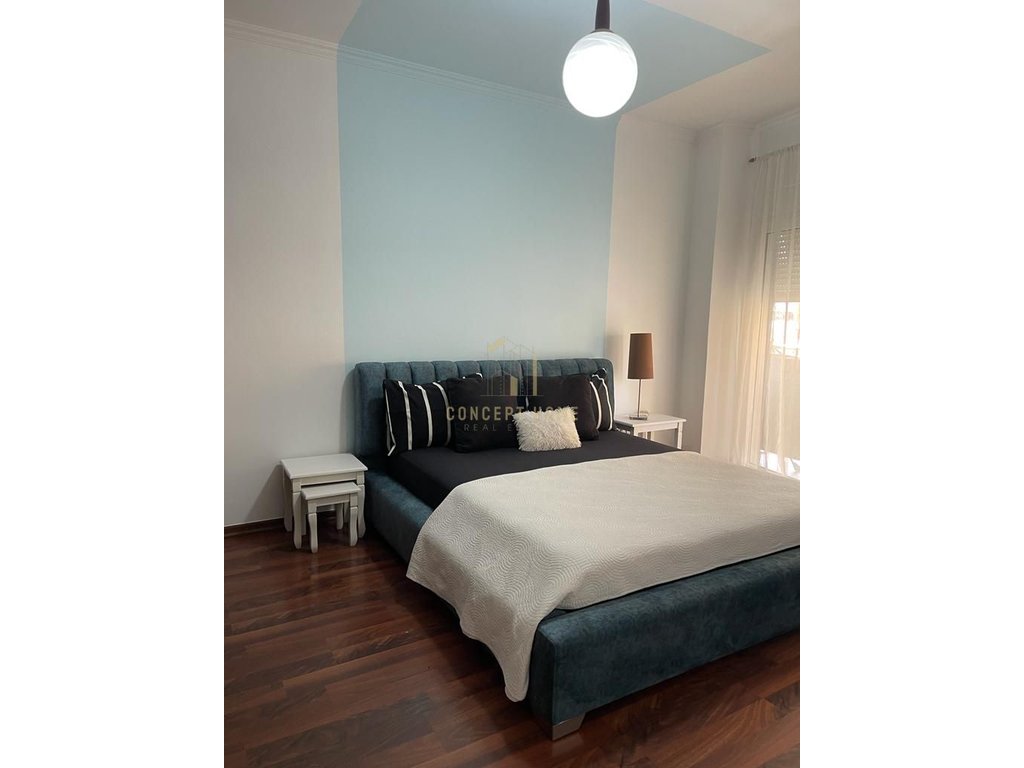Apartamento moderno para alugar – Comuna de parisit