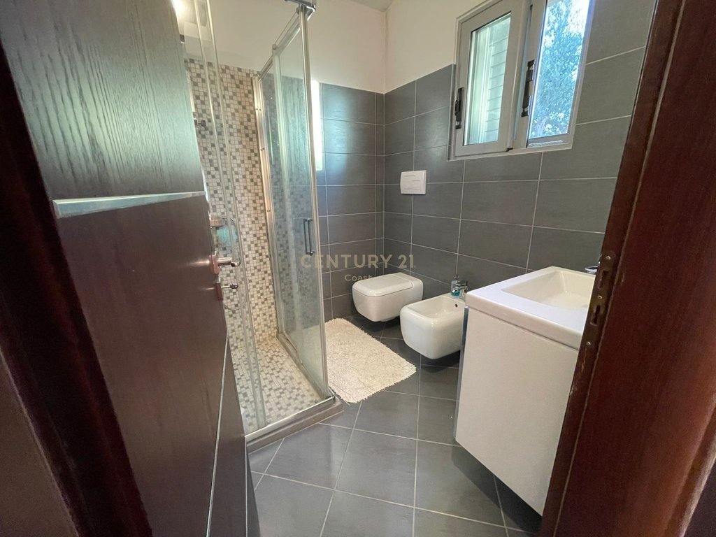 Casas en venta en el barrio 'Partizani' Vlorë!!