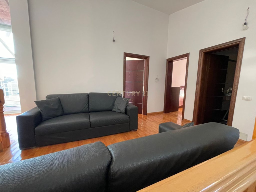 Casas en venta en el barrio 'Partizani' Vlorë!!