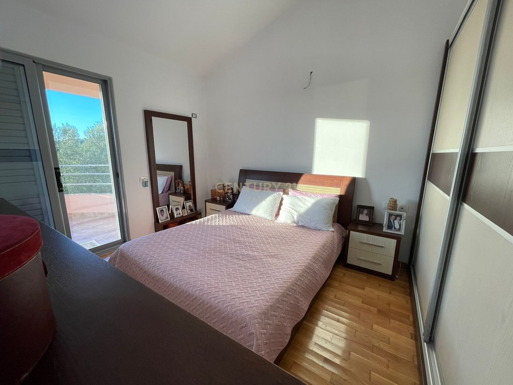 Casas en venta en el barrio 'Partizani' Vlorë!!