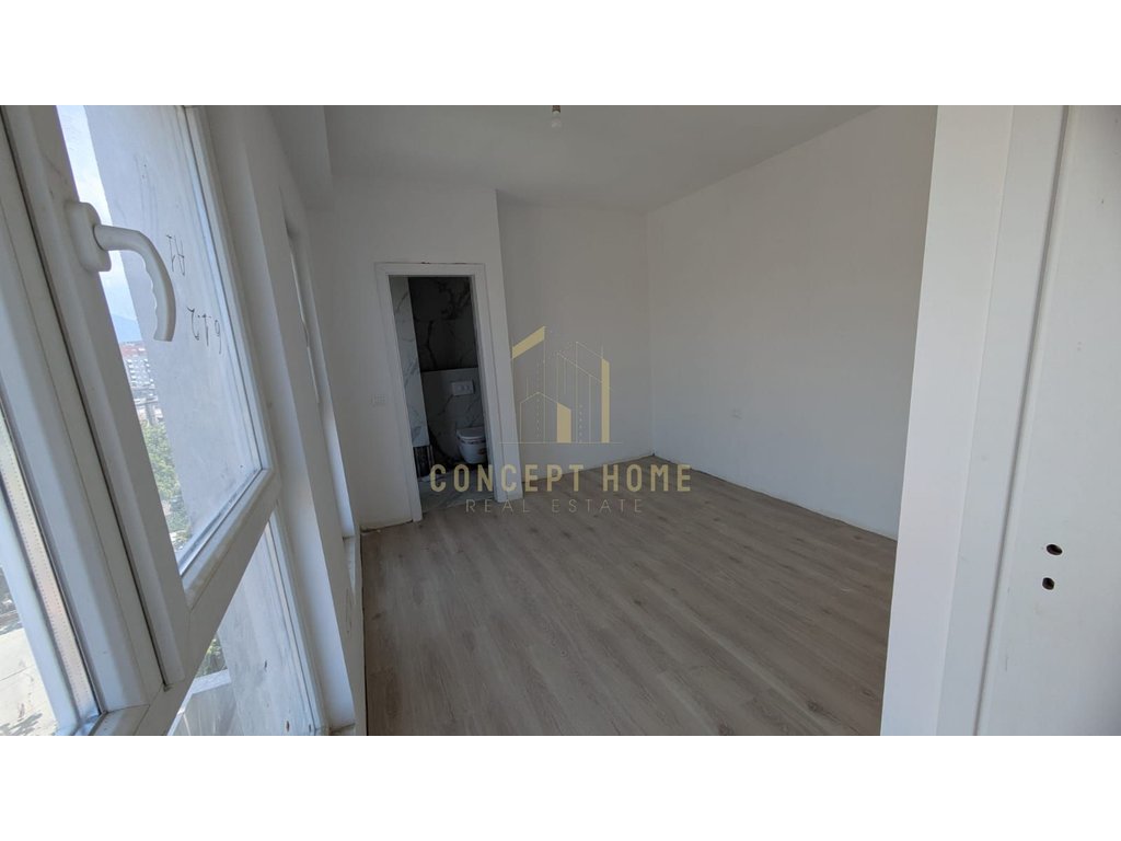 Apartament 2+1+2 për shitje në laprakë, Tiranë