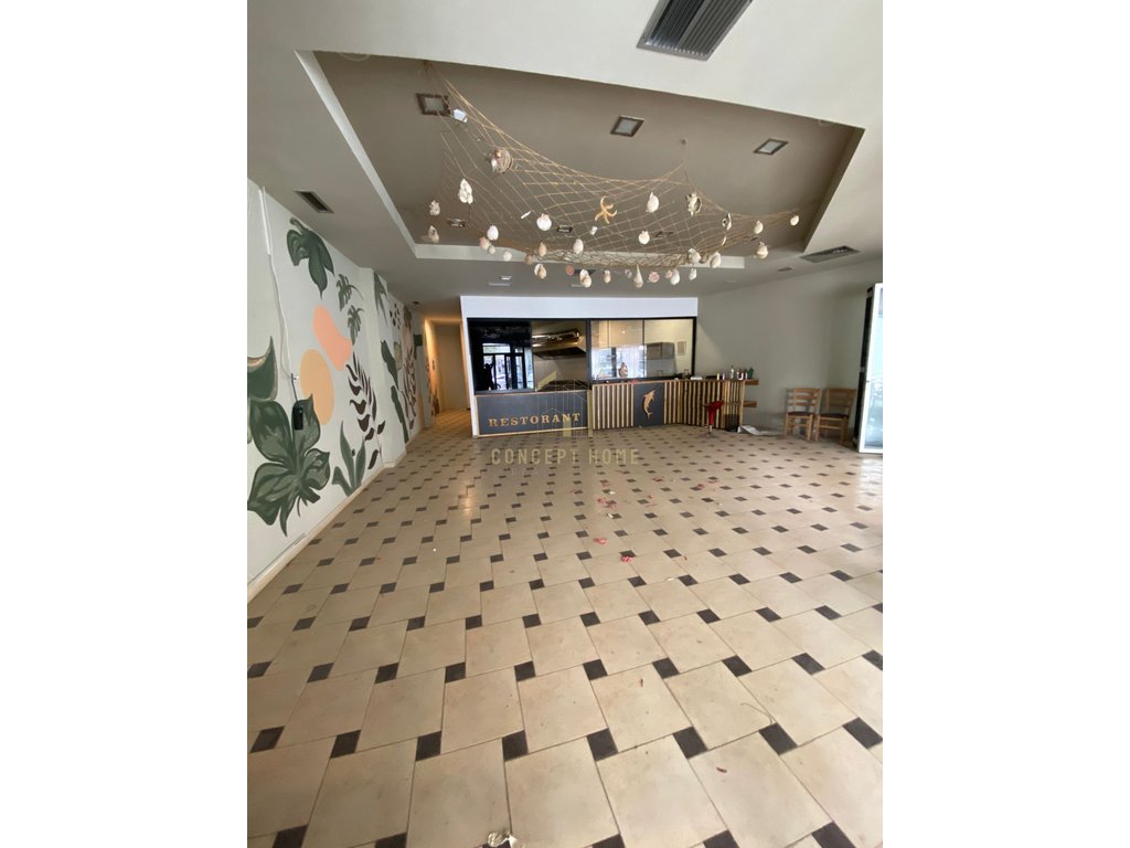 Restaurant à louer Astir / 1000 euros/mois