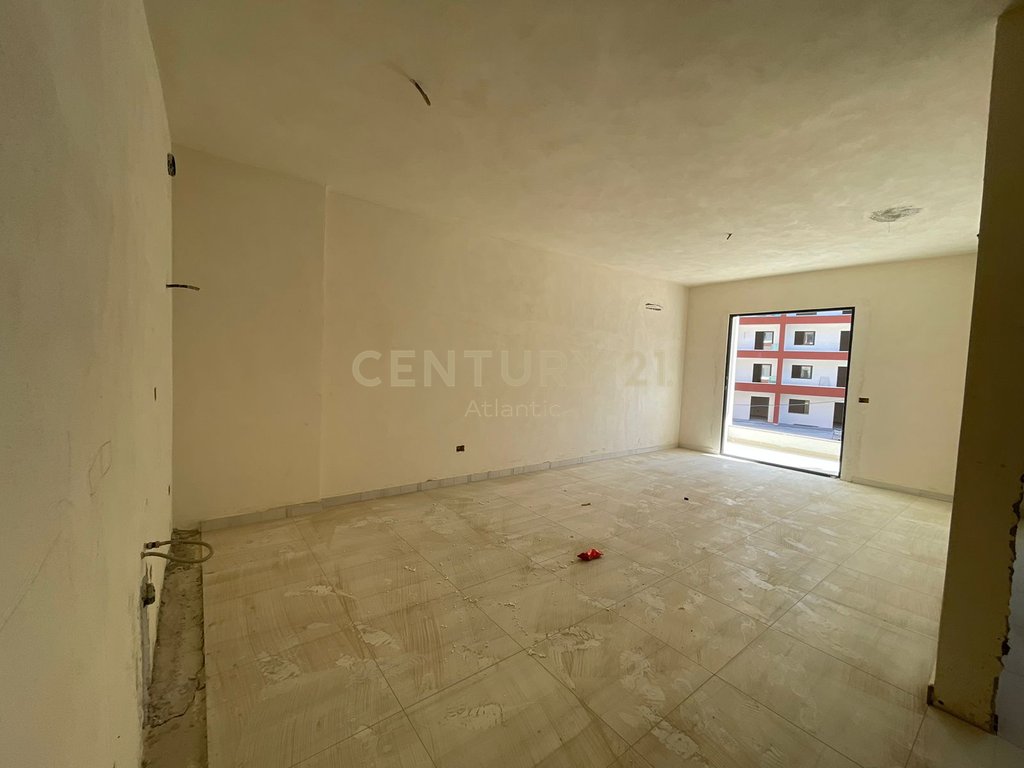 Piso 1+1+ plaza de aparcamiento en venta en la residencia eon golem! (2)