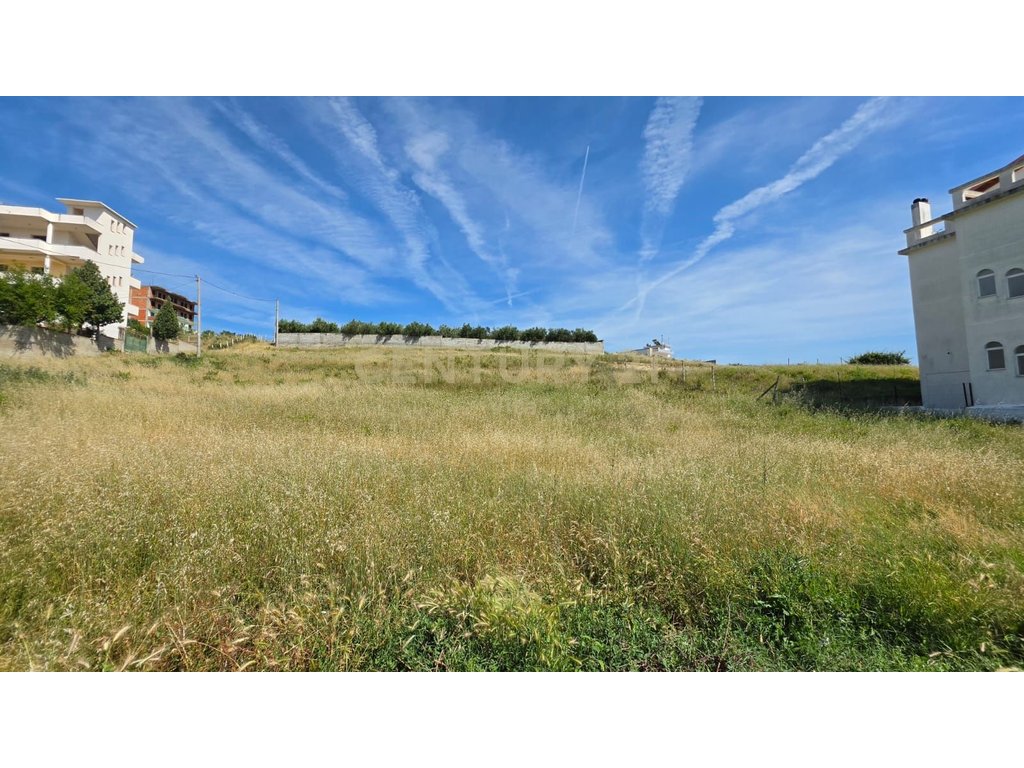 Grundstück zum verkauf in arapaj, Durrës - 22.000 € | 500 m²