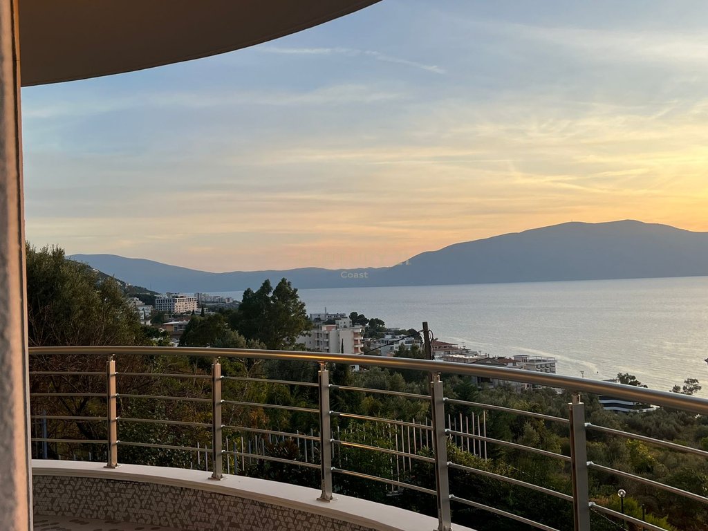 Appartamento di lusso 2+1+2 in affitto, vista completa mare, piano terra!