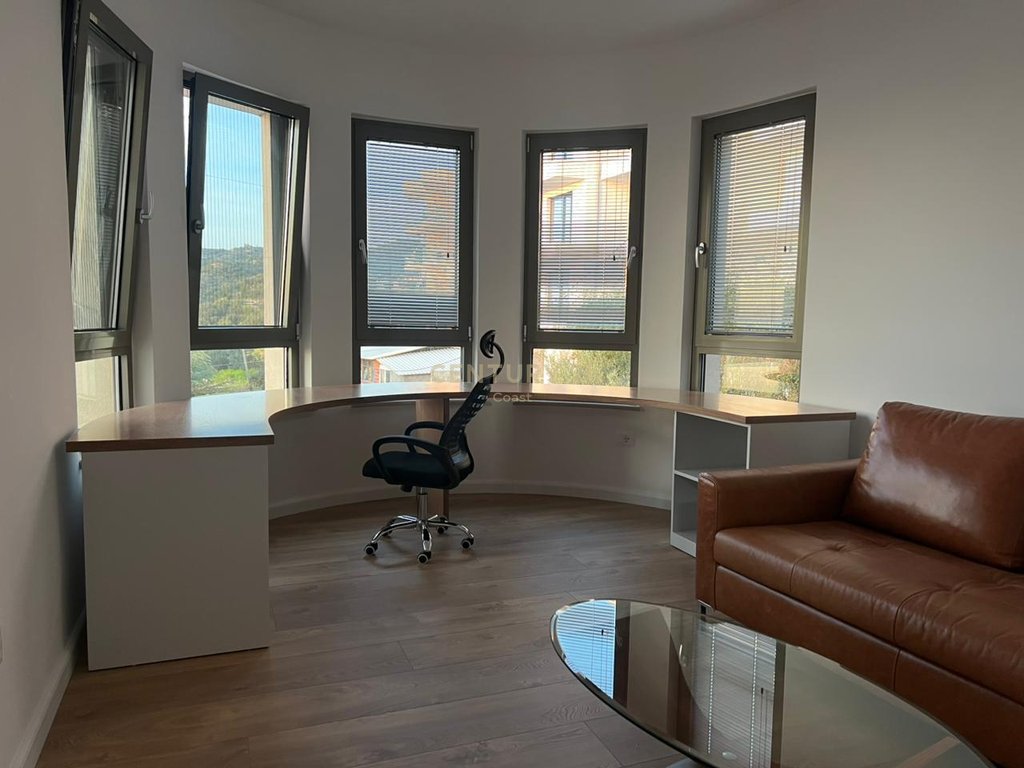 Appartamento di lusso 2+1+2 in affitto, vista completa mare, piano terra!