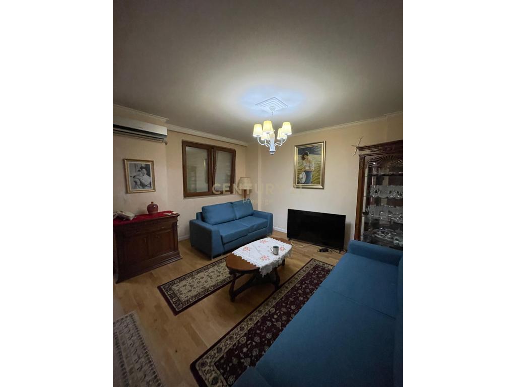 Wohnung zu verkaufen 1+1 bei bazaar gate – Tirana