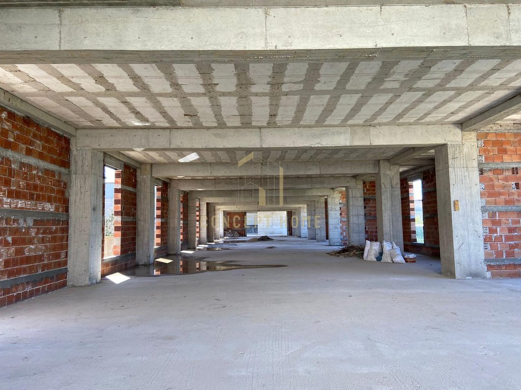 Espaço comercial para alugar em kamez