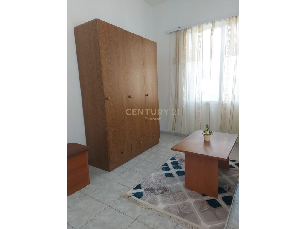 Stadtteil nr.2, wir bieten 2+1 wohnung zur miete an