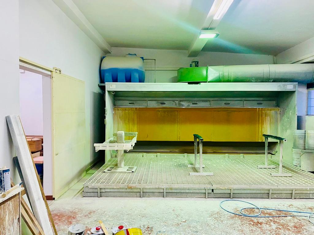 Venta edificio de 3 plantas con equipamiento y maquinaria! (3)