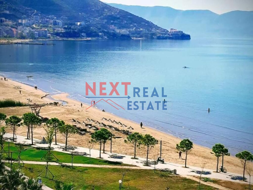 Para alugar: Apartamento espaçoso 2+1 com vista para o mar no lungomare, Vlorë