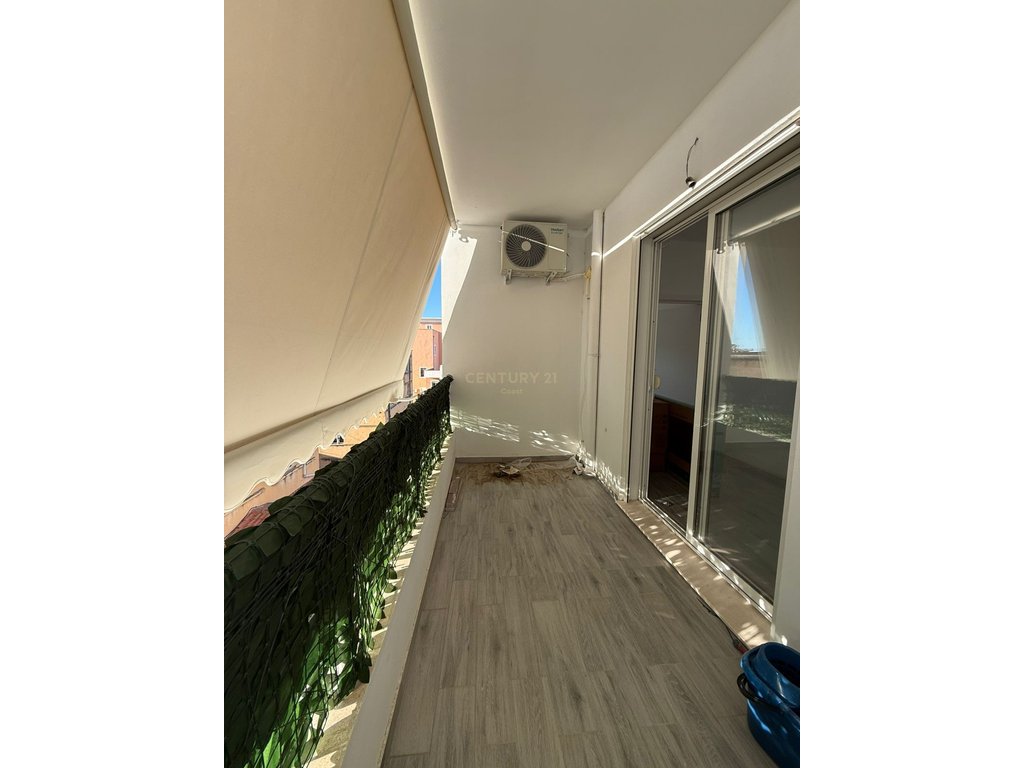 Apartament 2+1 ,per shitje ne "Transballkanike" vlore!!!