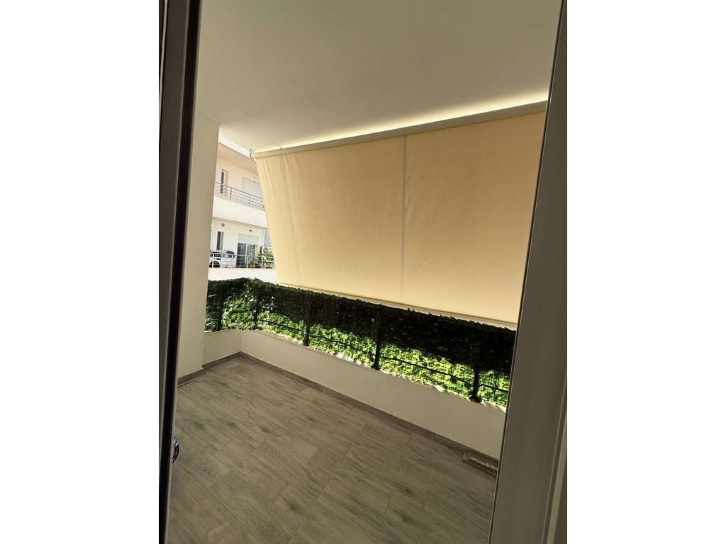 Apartament 2+1 ,per shitje ne "Transballkanike" vlore!!!