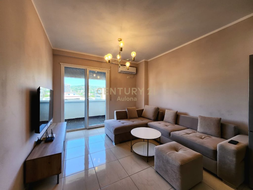 Apartament 2+1 ,per shitje ne "Transballkanike" vlore!!!
