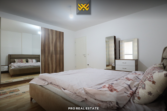 Apartamento de 159m² à venda na lagjen e spitalit.