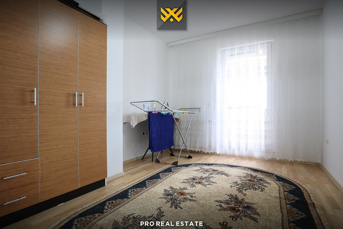 Apartamento de 159m² à venda na lagjen e spitalit.