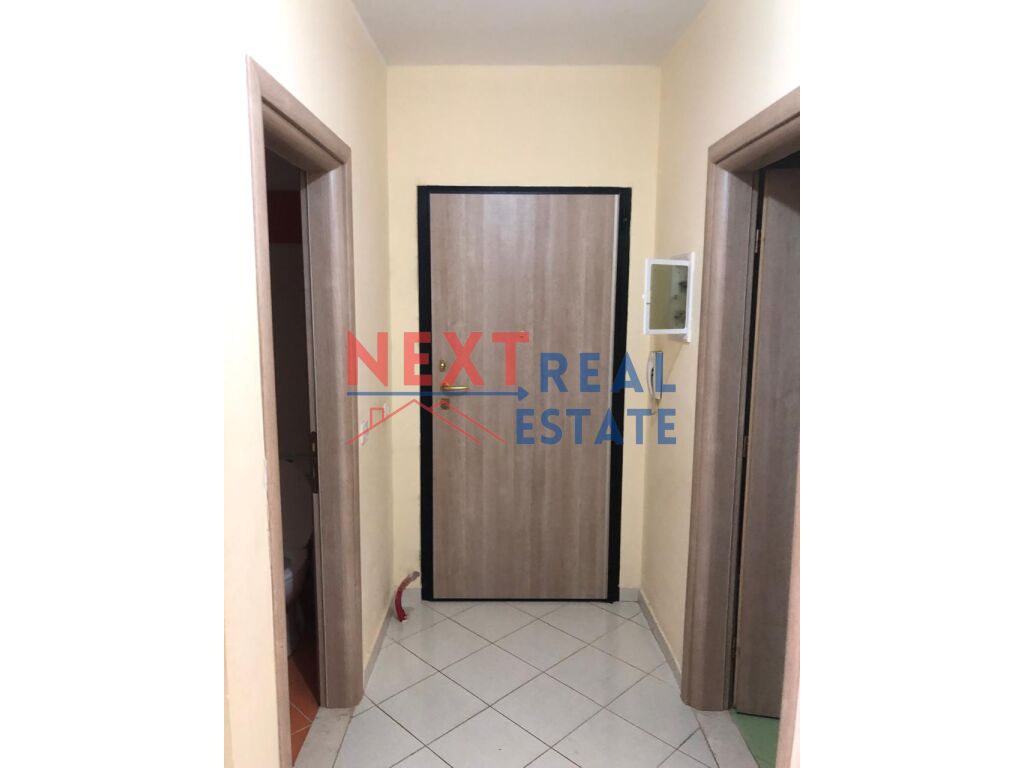 Piso en venta 2+1+2 con vista al mar en Saranda