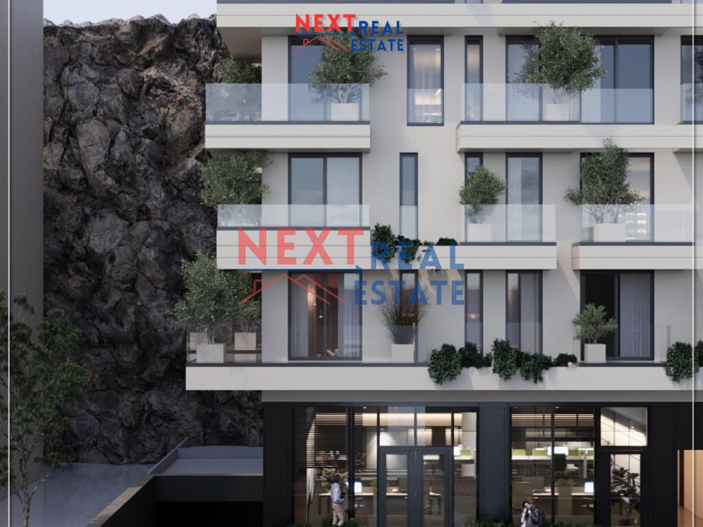 Piso en venta 2+1+2 con vista al mar en Saranda
