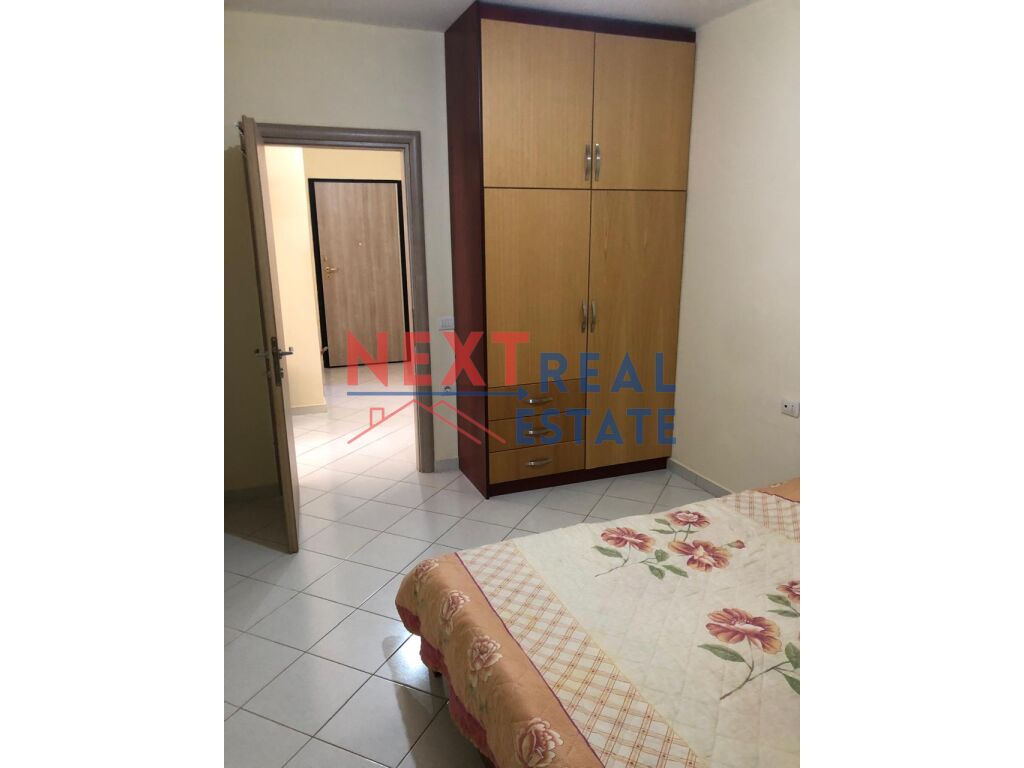 Piso en venta 2+1+2 con vista al mar en Saranda