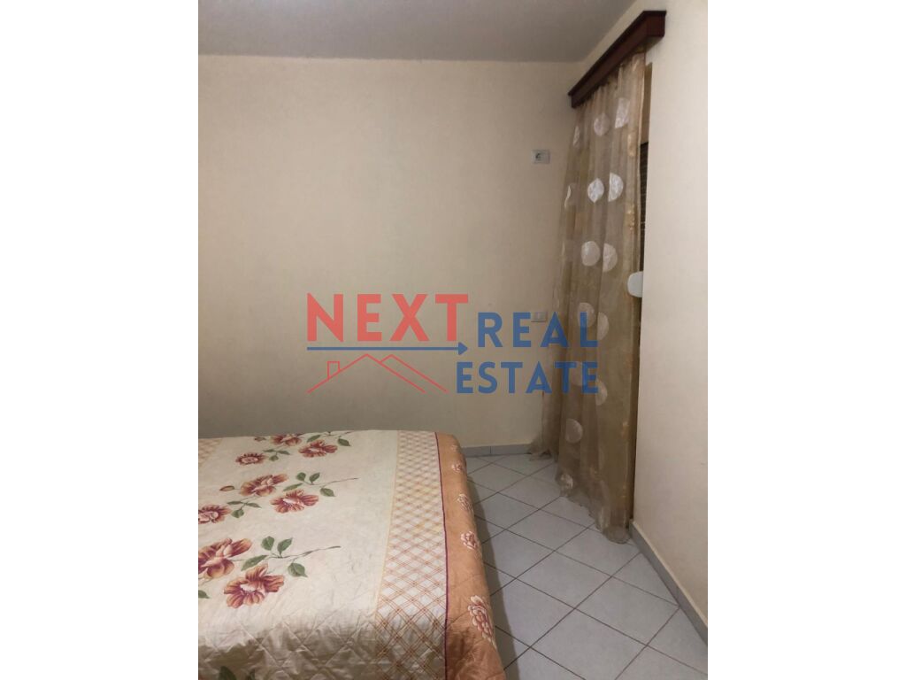 Piso en venta 2+1+2 con vista al mar en Saranda