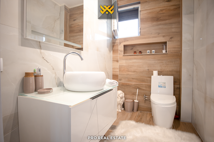 Shtëpi 270m² për #shitje në Pejë. (8)