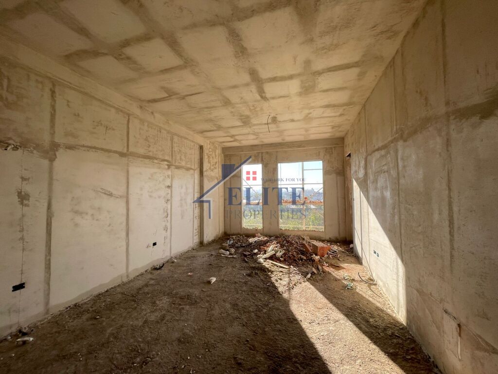 Kamëz, apartament 2+1 në shitje
