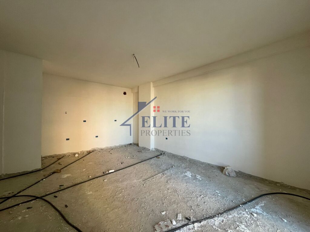Kamëz, apartamento 2+1 à venda