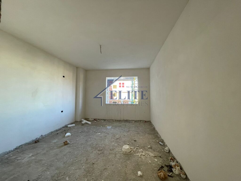Kamëz, apartamento 2+1 à venda