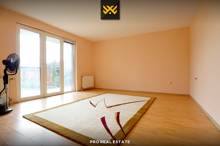 Maison de 915m² à louer à taslixhe (3)