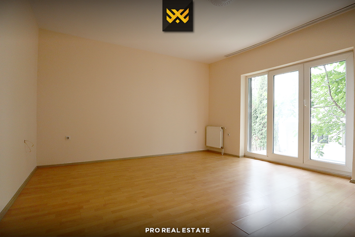 Maison de 915m² à louer à taslixhe (4)
