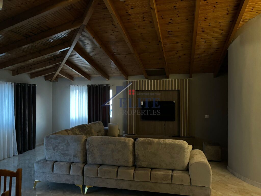 Sarandë, attic for sale