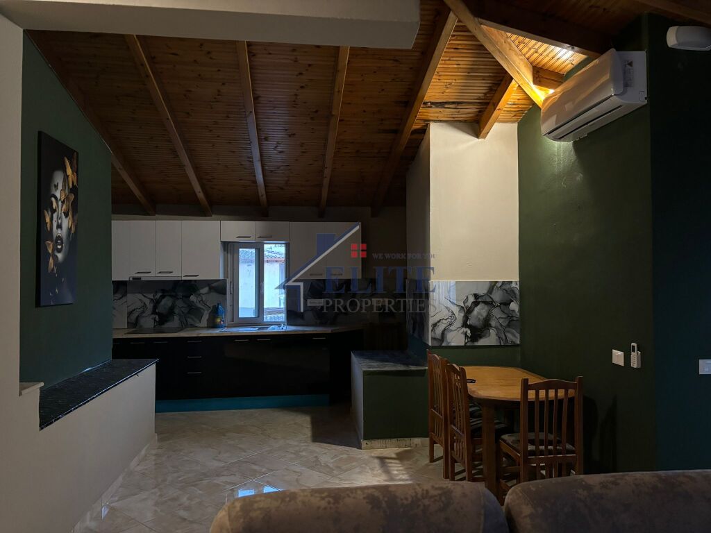 Sarandë, attic for sale