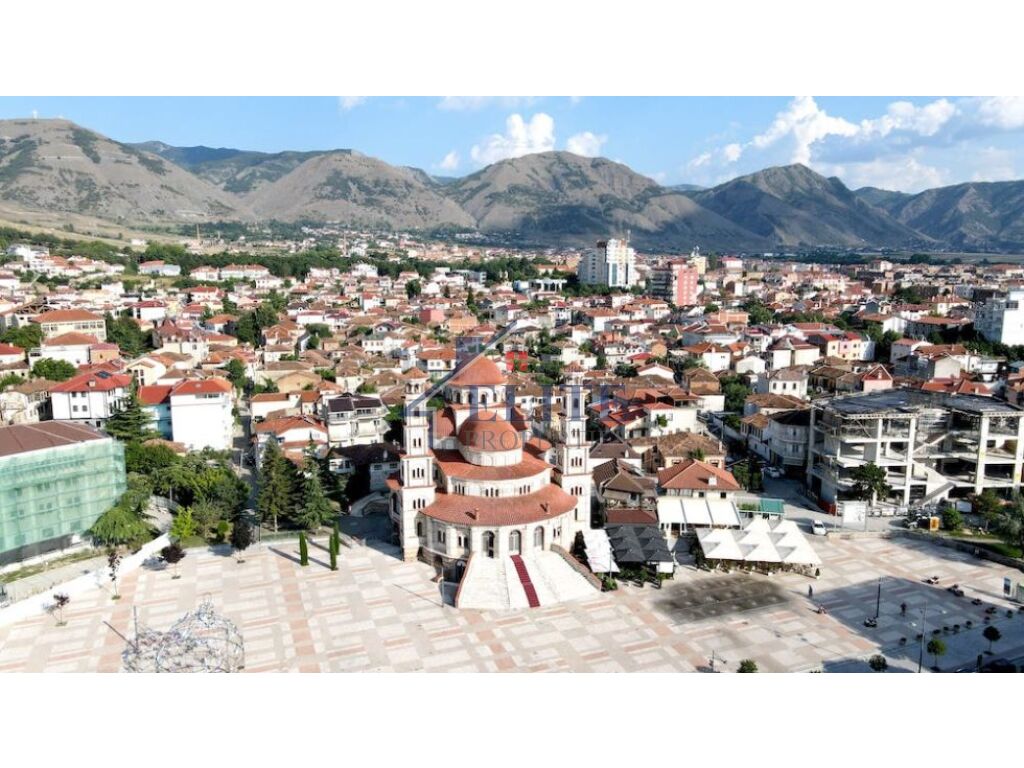 Korçë, objekt me qira