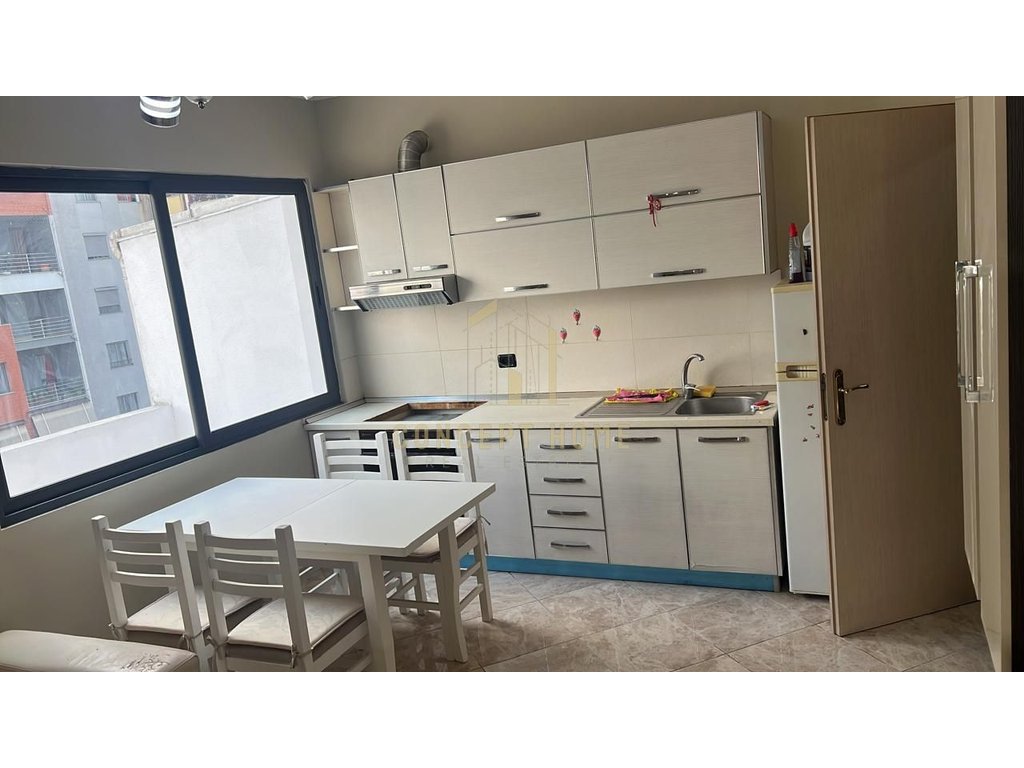 Apartamentos 2+1 en alquiler en Astir