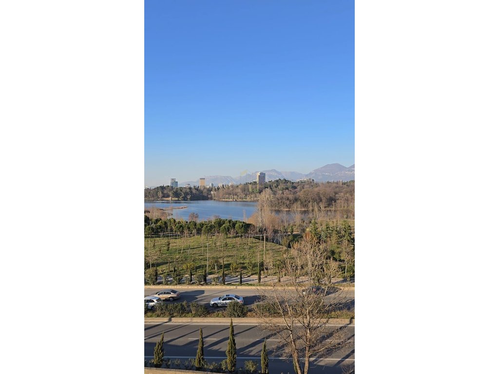 Apartamento 2+1+2 en venta cerca del lago thatë, Tirana