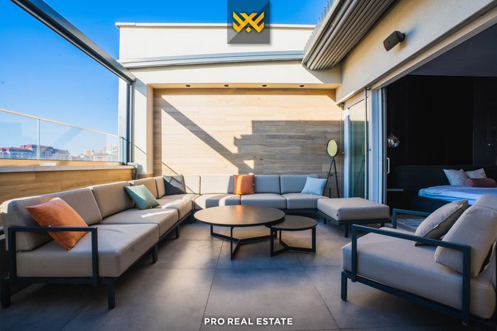 Dy penthouse 200m² dhe 180m² për #shitje në rrugën b. (4)