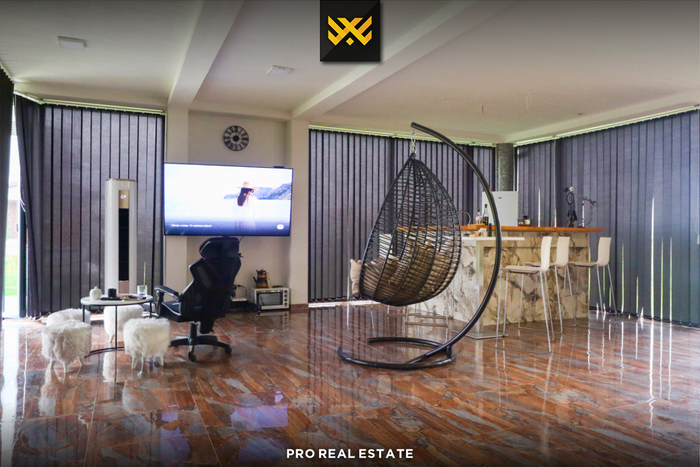 Casa de 166m² en venta en Obiliq.